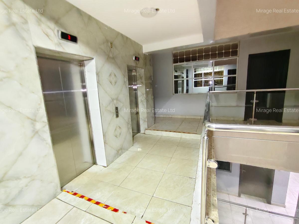 4 Bed Apartment with Gym in Parklands - 2