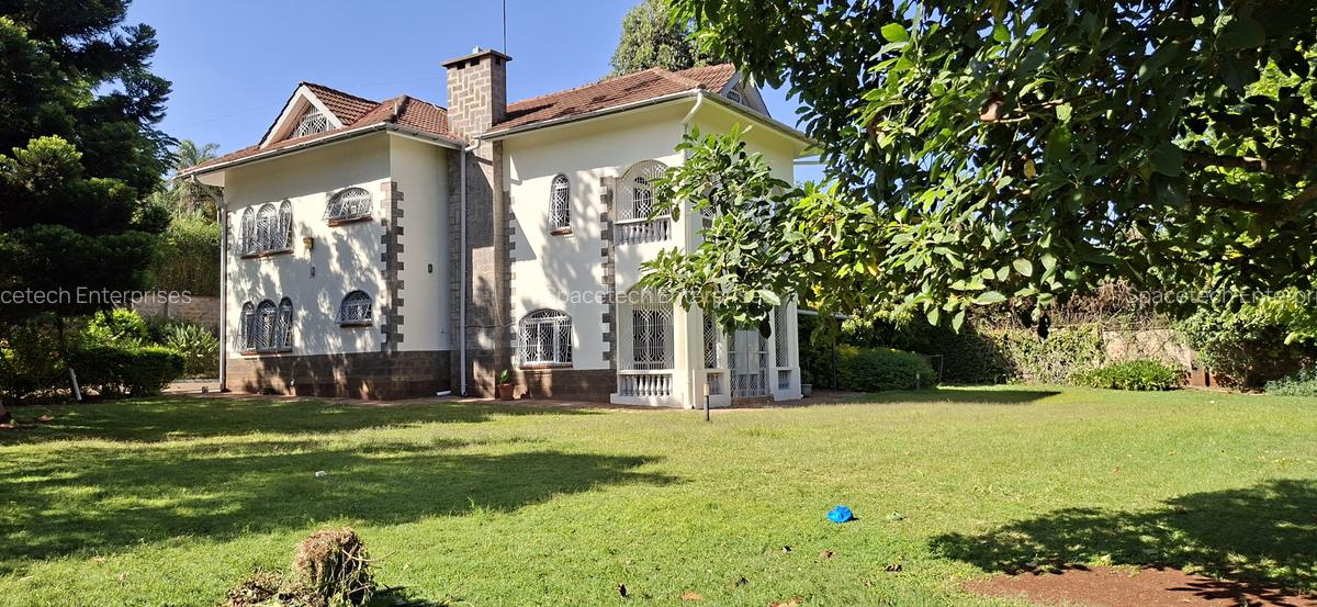 5 Bed House with En Suite in Runda - 4