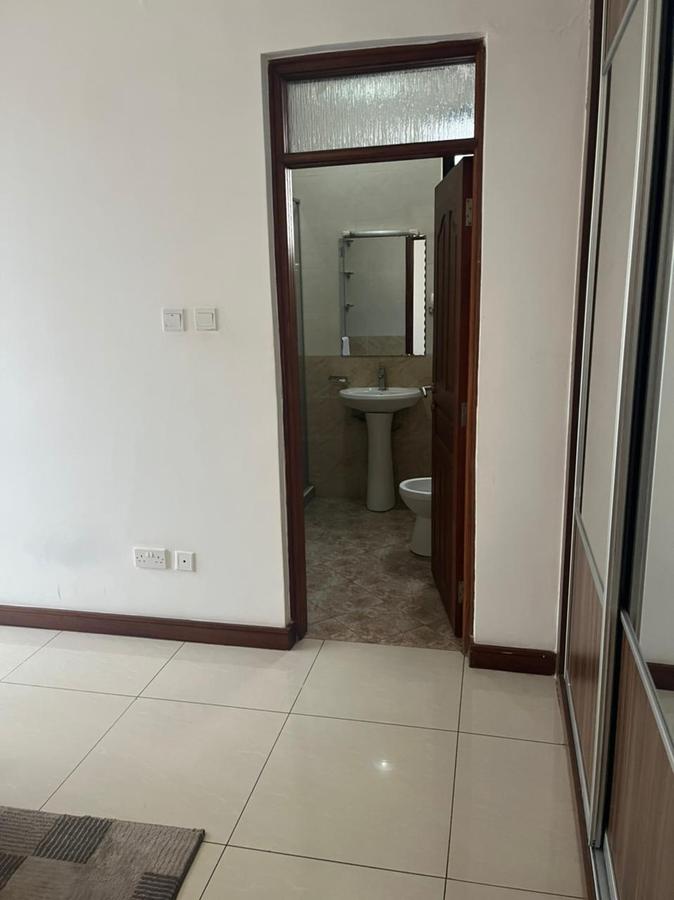 Furnished 2 Bed Apartment with En Suite at Kilimani - 14