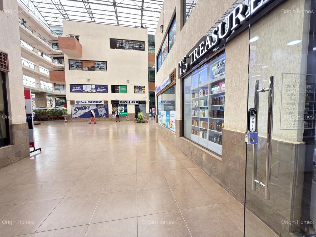 975 ft² Commercial Property with Service Charge Included at Kilimani - 8