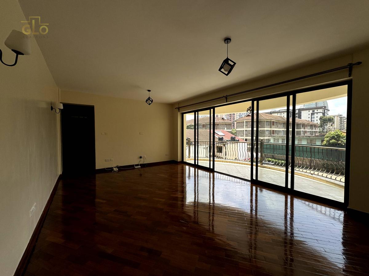 2 Bed Apartment with En Suite in Kilimani - 3