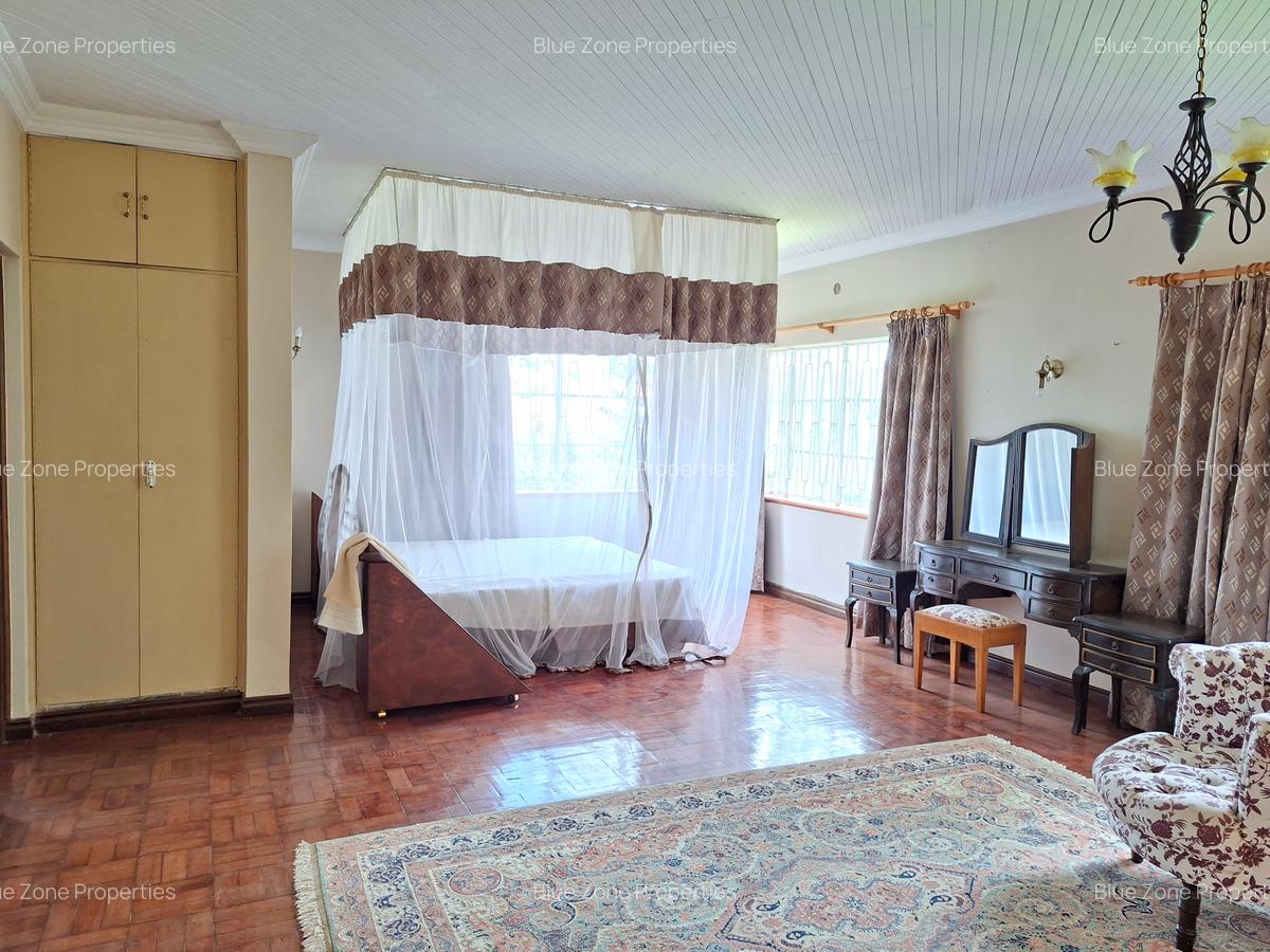 3 Bed Townhouse with En Suite at Off Duom Palm Street - 11