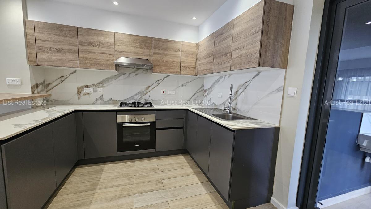 2 Bed Apartment with En Suite at Riverside - 2