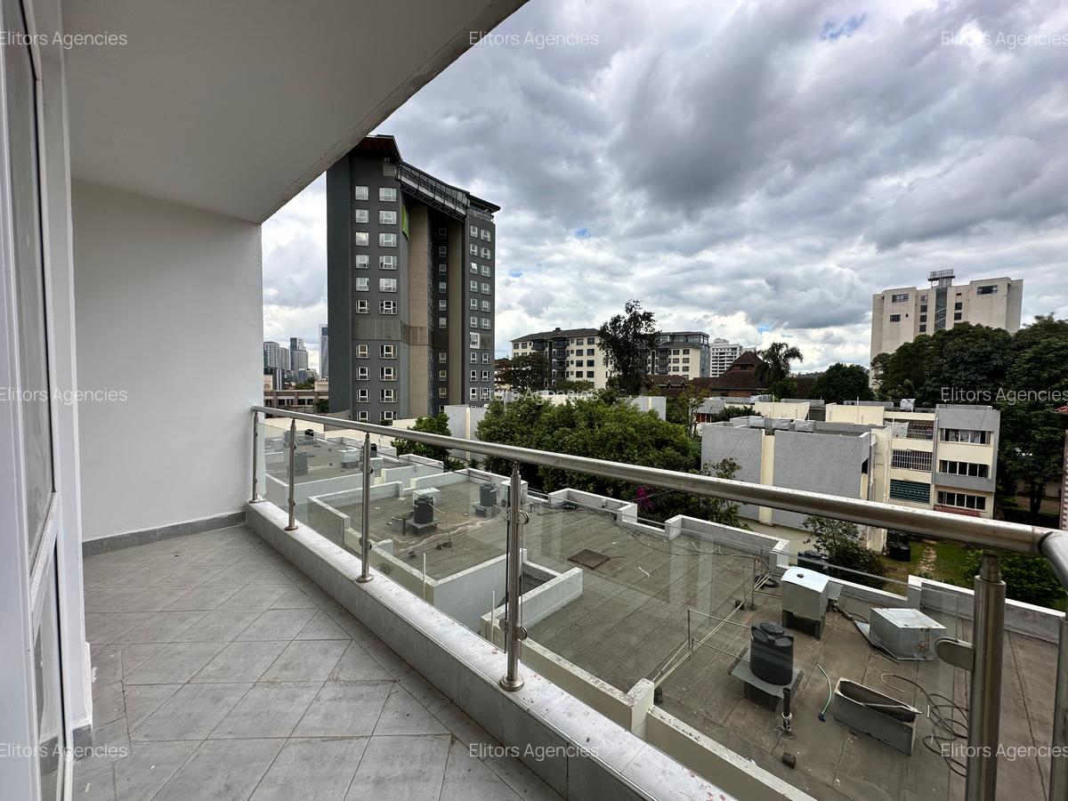 3 Bed Apartment with En Suite at Sports Road - 1