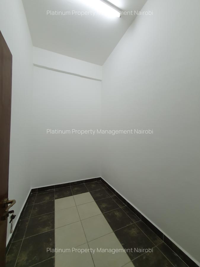 4,250 ft² Warehouse with Service Charge Included at Road A - 7