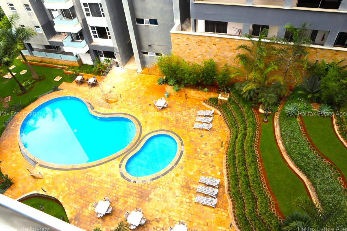 4 Bed Apartment with En Suite in General Mathenge - 1