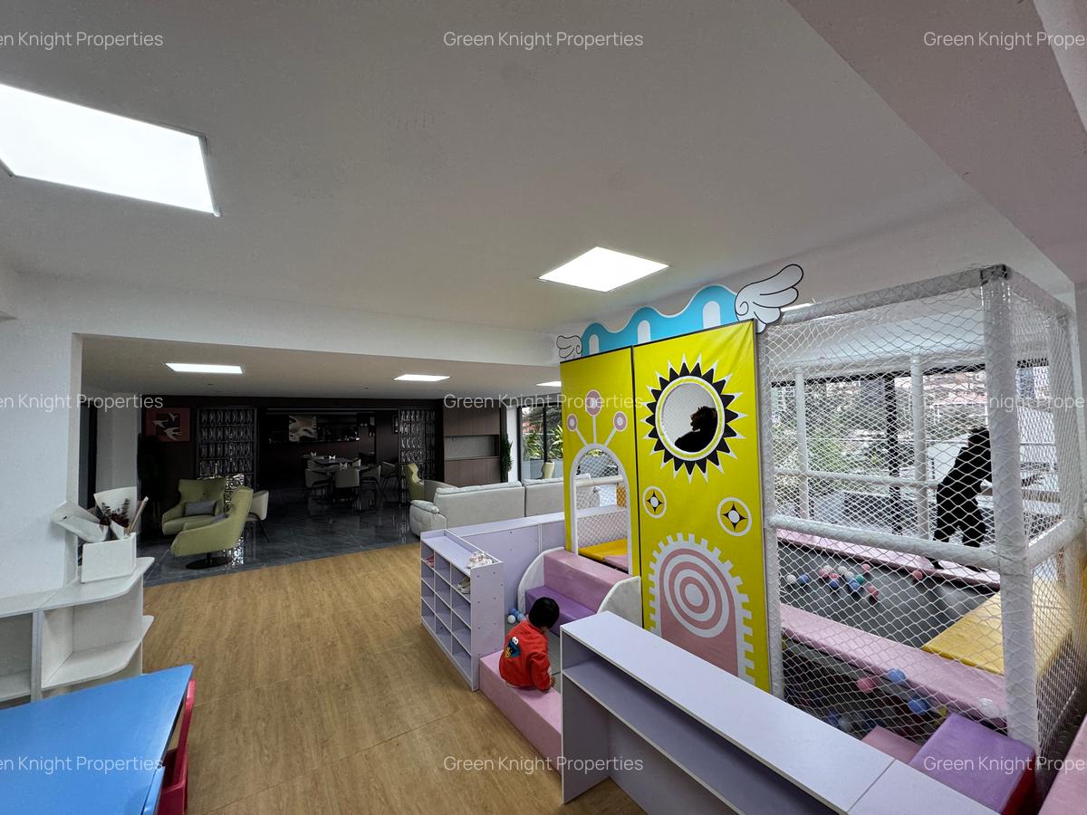 Serviced 2 Bed Apartment with En Suite in Kilimani - 9