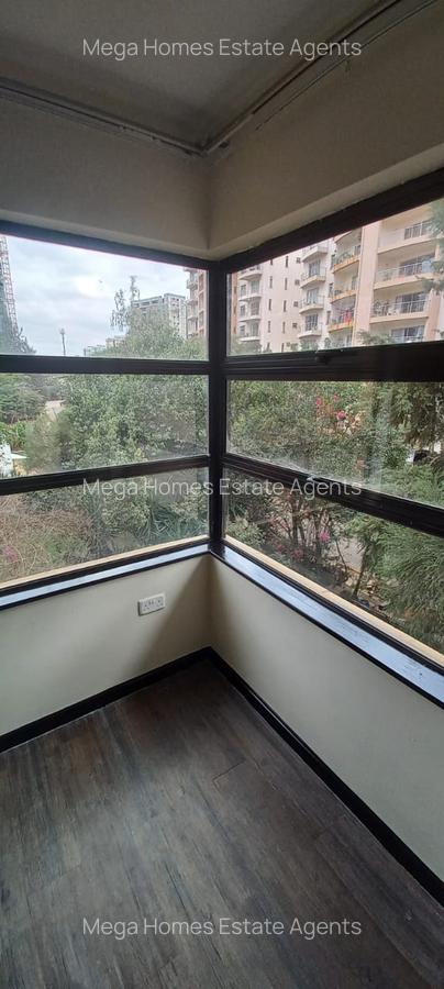 Serviced 3 Bed Apartment with En Suite in Kileleshwa - 16