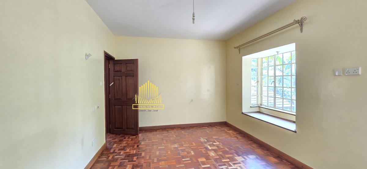 5 Bed Townhouse with En Suite in Lavington - 10