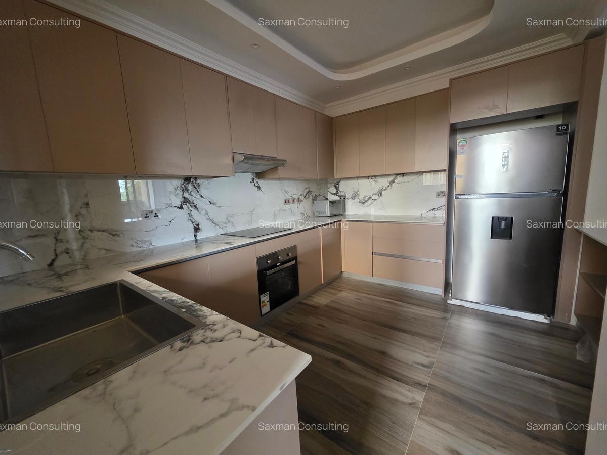 2 Bed Apartment with En Suite in Brookside - 14