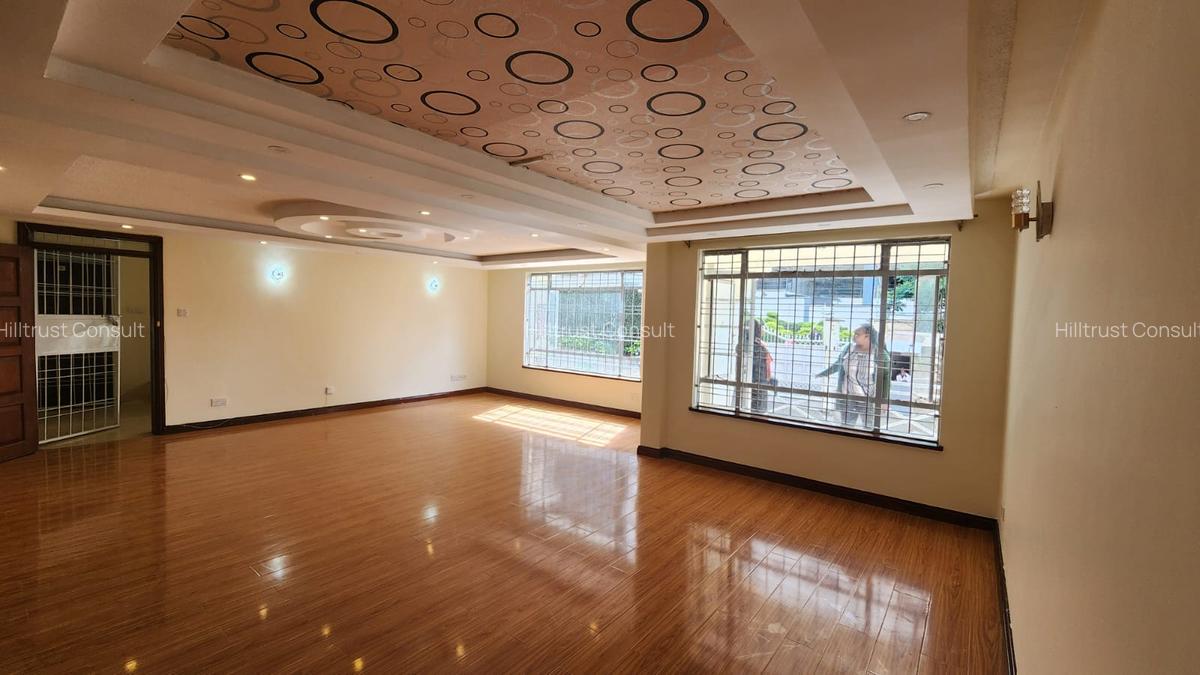 4 Bed Apartment with En Suite in Riverside - 1