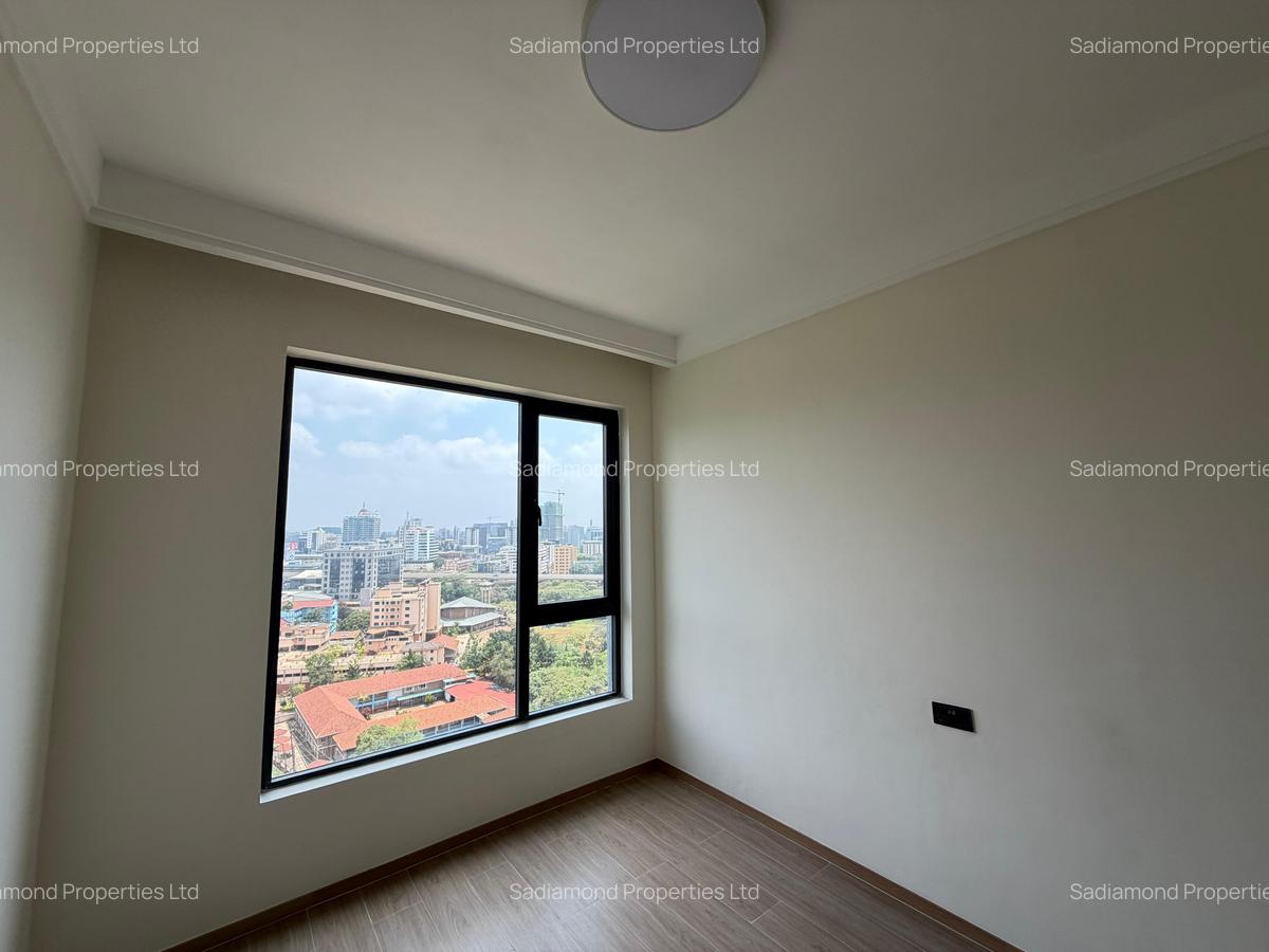 1 Bed Apartment with Swimming Pool at Riverside Drive - 1