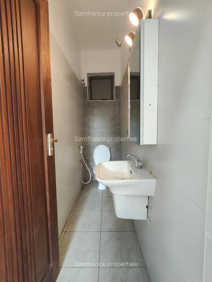 Serviced 1 Bed Apartment with En Suite at Jcc Road - 3