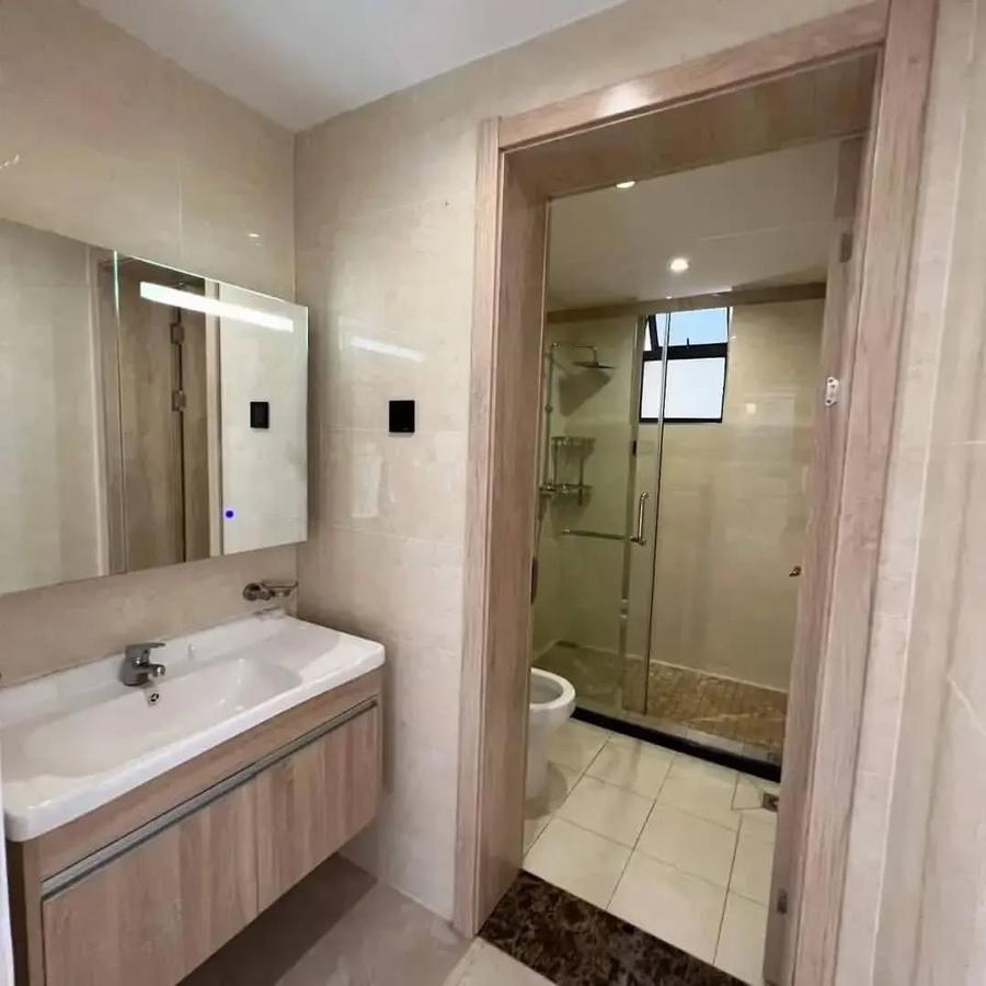 2 Bed Apartment with En Suite at Kingara Road - 4