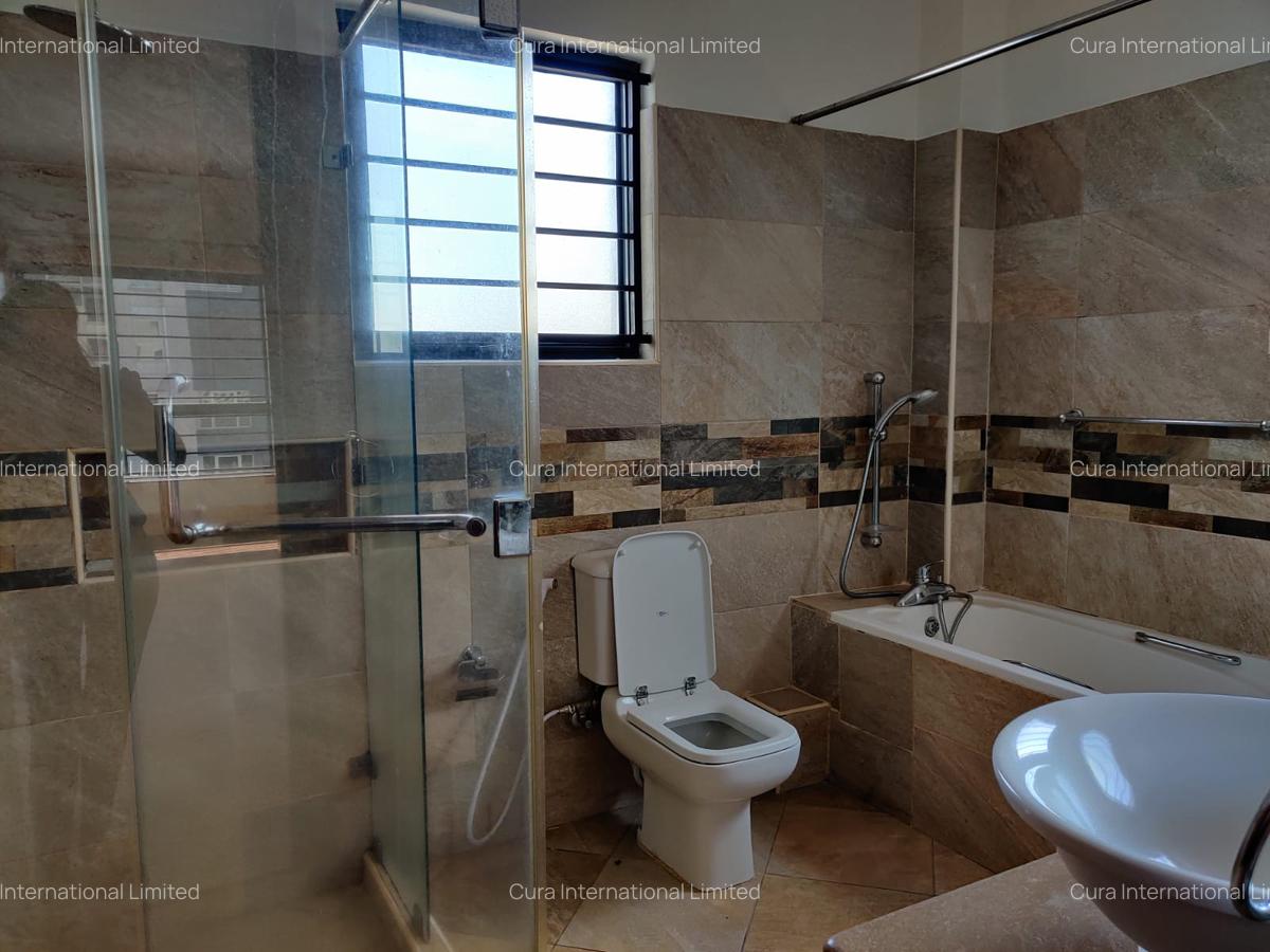 3 Bed Apartment with En Suite in Westlands Area - 6