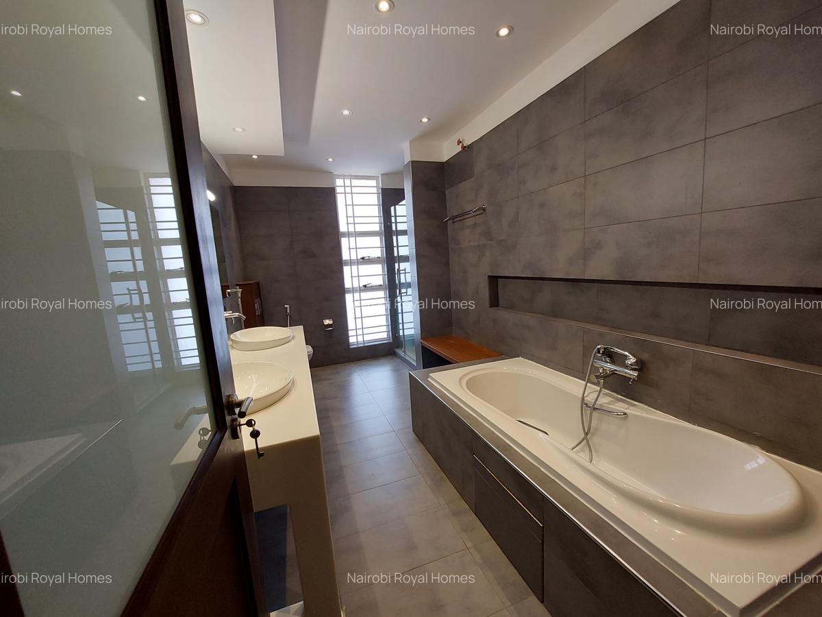 5 Bed House with En Suite at Runda Faith Avenue - 10