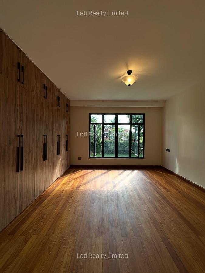 5 Bed House with En Suite in Runda - 7