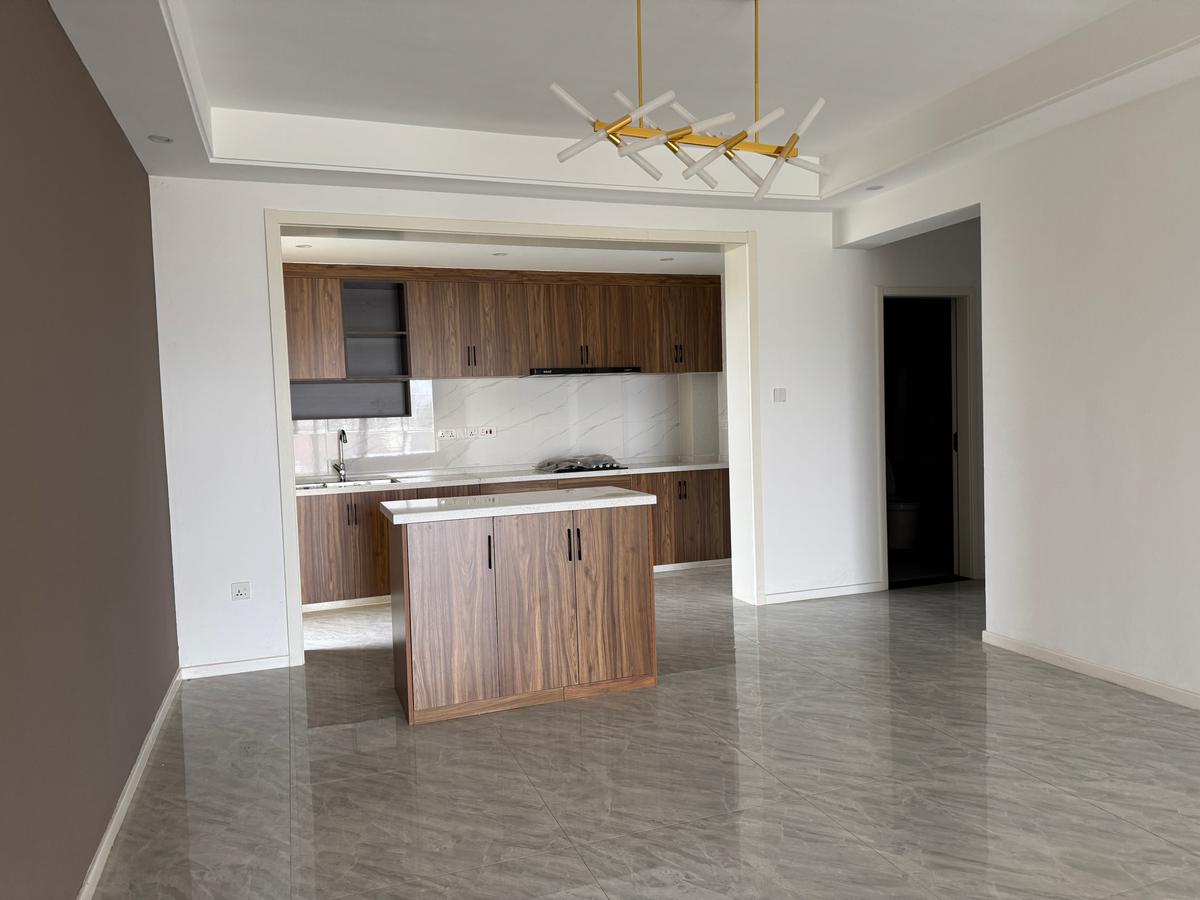 Serviced 2 Bed Apartment with En Suite in Kilimani - 12