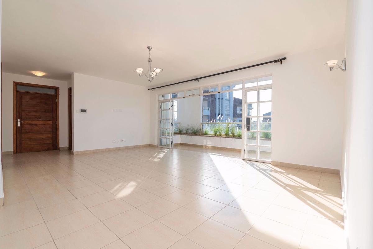 3 Bed Apartment with En Suite in Lavington - 3