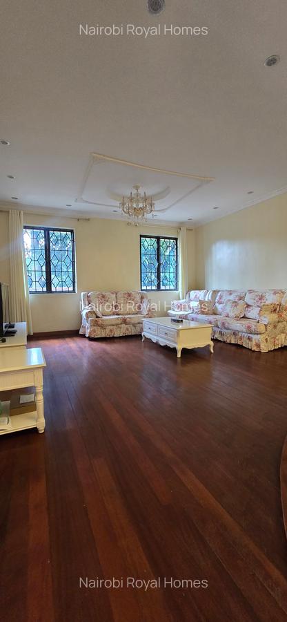 5 Bed House with En Suite at Whispers Avenue - 19