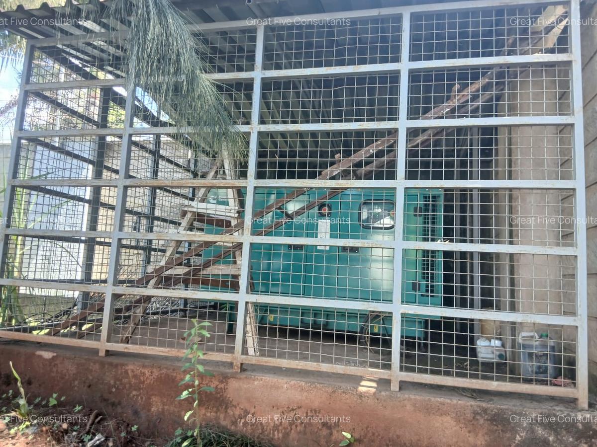 4 Bed House with En Suite in Runda - 17