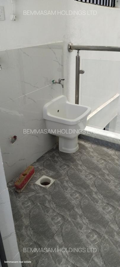 2 Bed Apartment with En Suite at Waiyati Way - 9