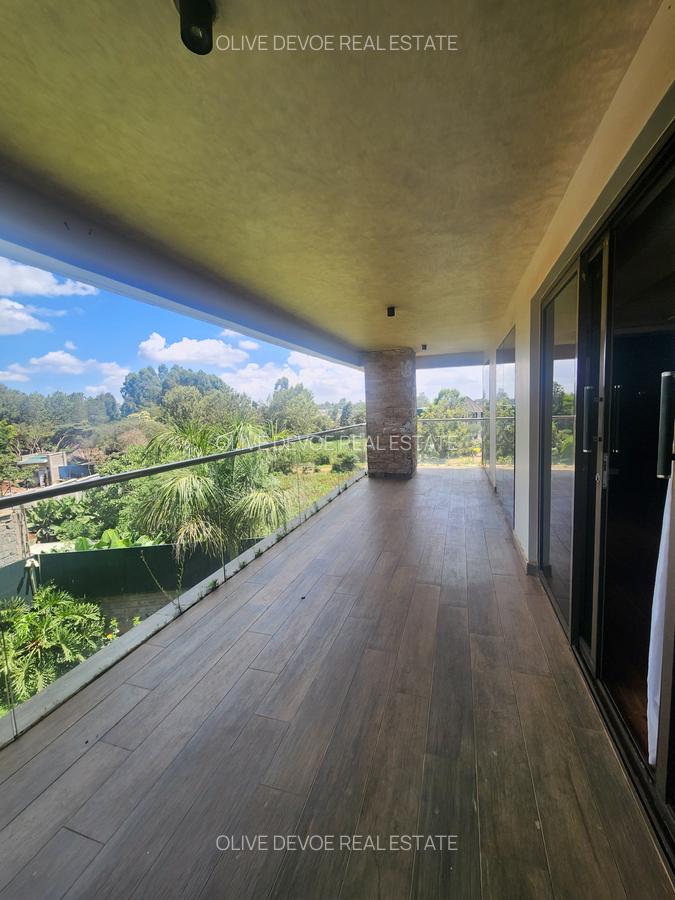 5 Bed Villa with En Suite in Runda - 11