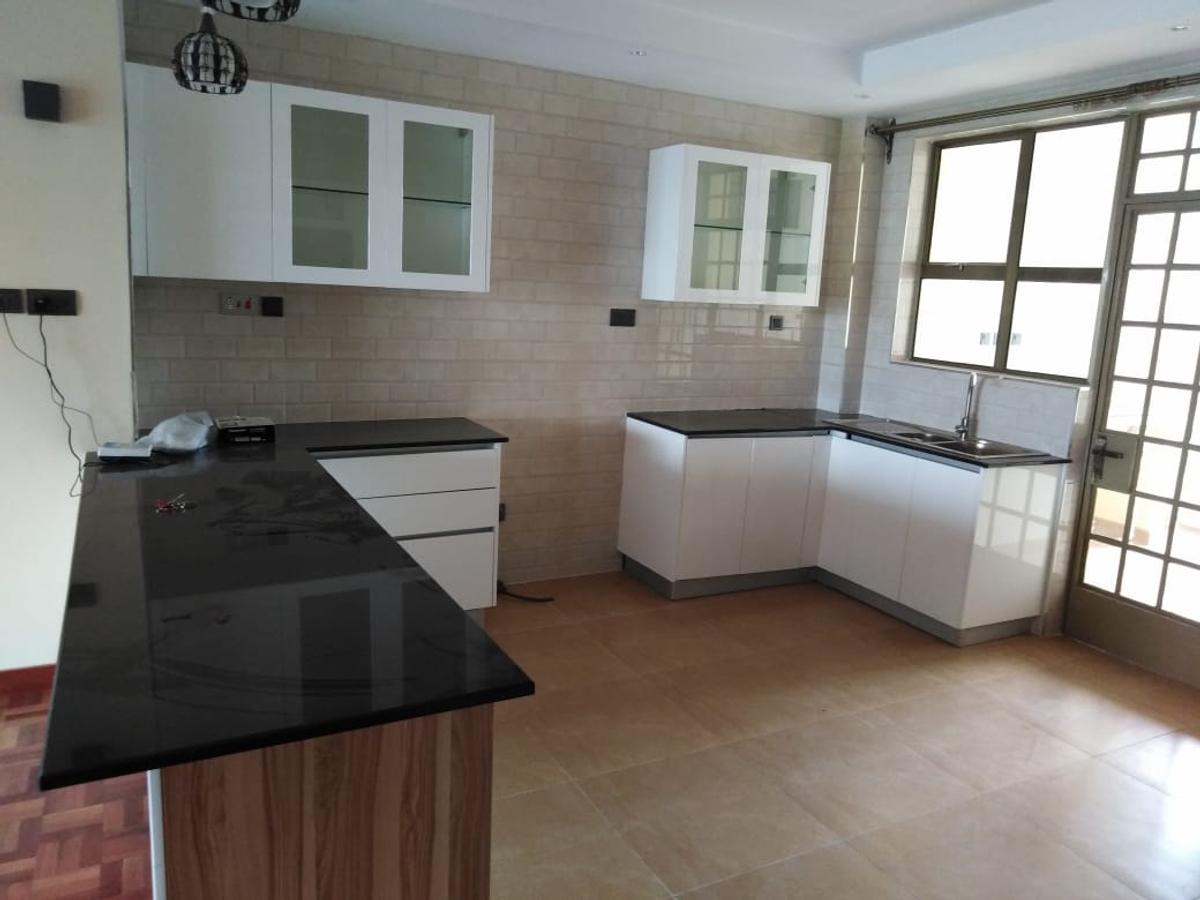 3 Bed Apartment with En Suite in Kileleshwa - 9