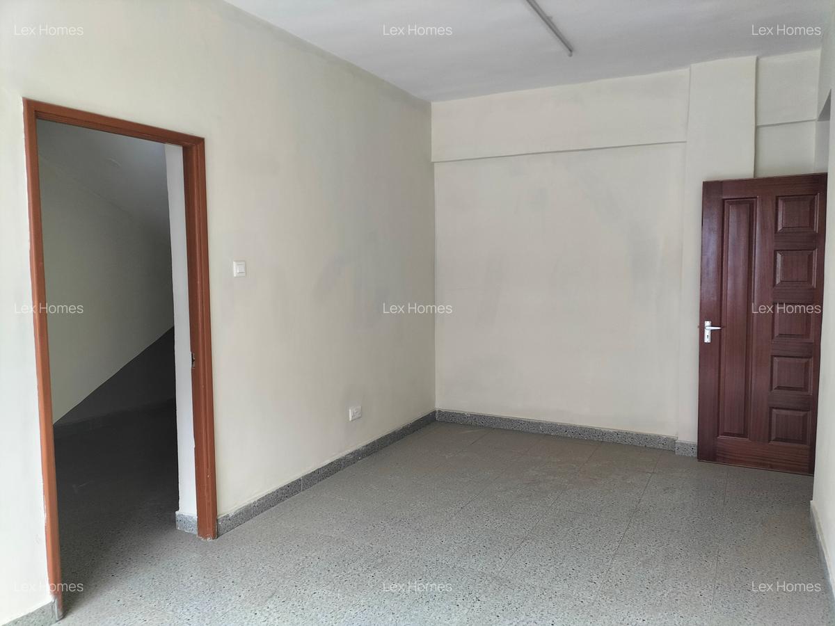 Warehouse with Service Charge Included at Mombasa Road - 12