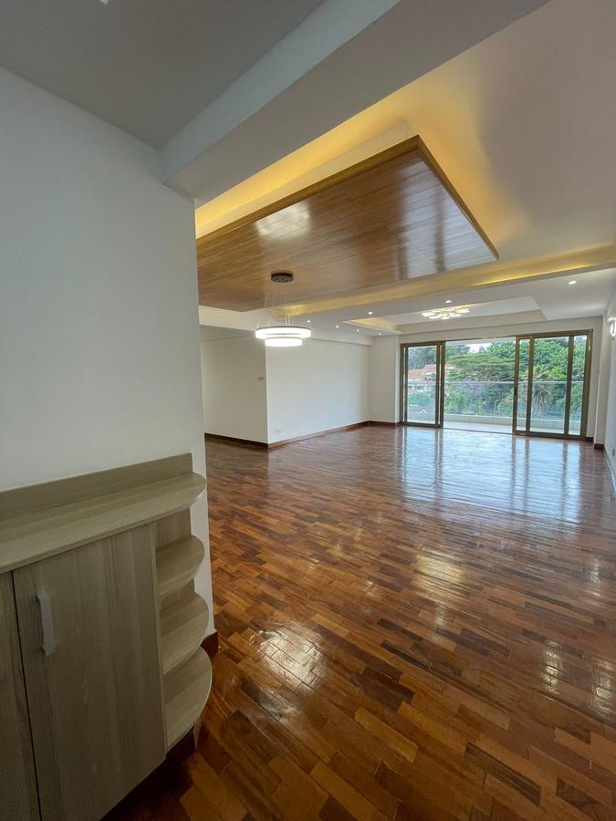 4 Bed Apartment with En Suite in Lavington - 6