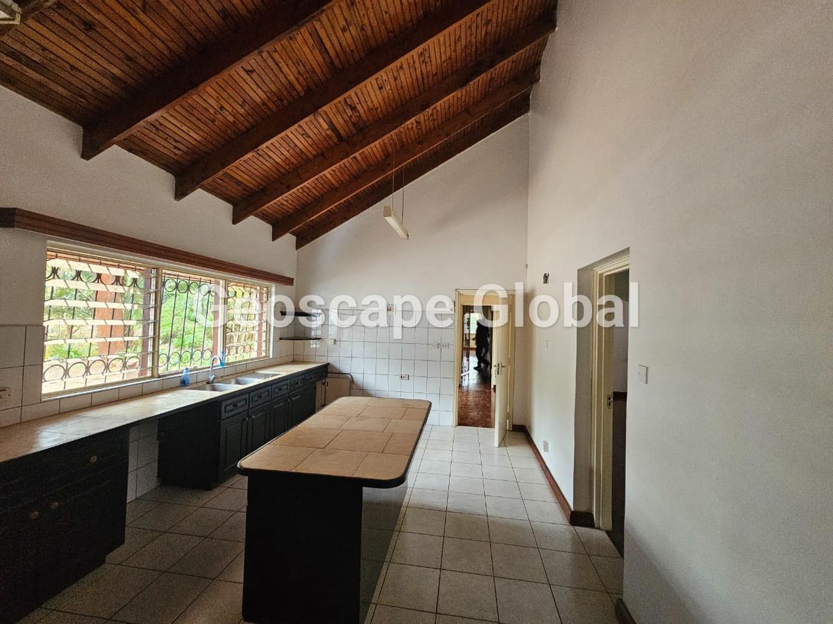 3 Bed House with En Suite in Runda - 15