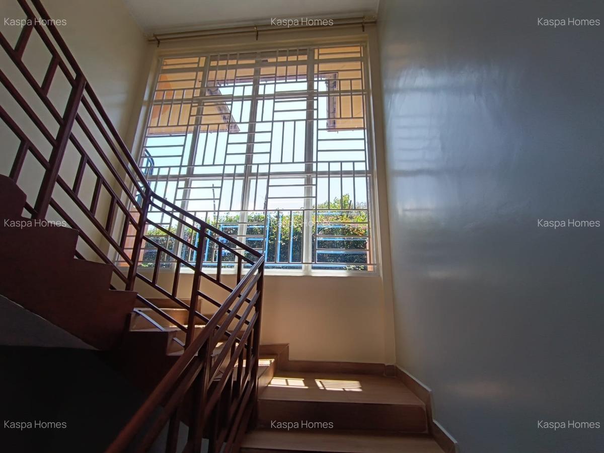 5 Bed House with En Suite in Karen - 3