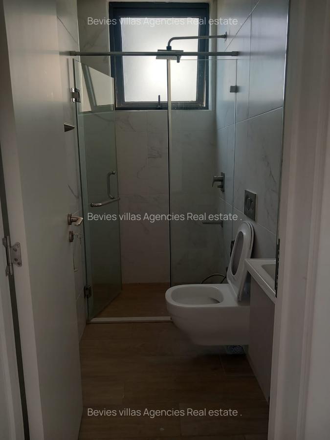 3 Bed Apartment with En Suite in Riverside - 15