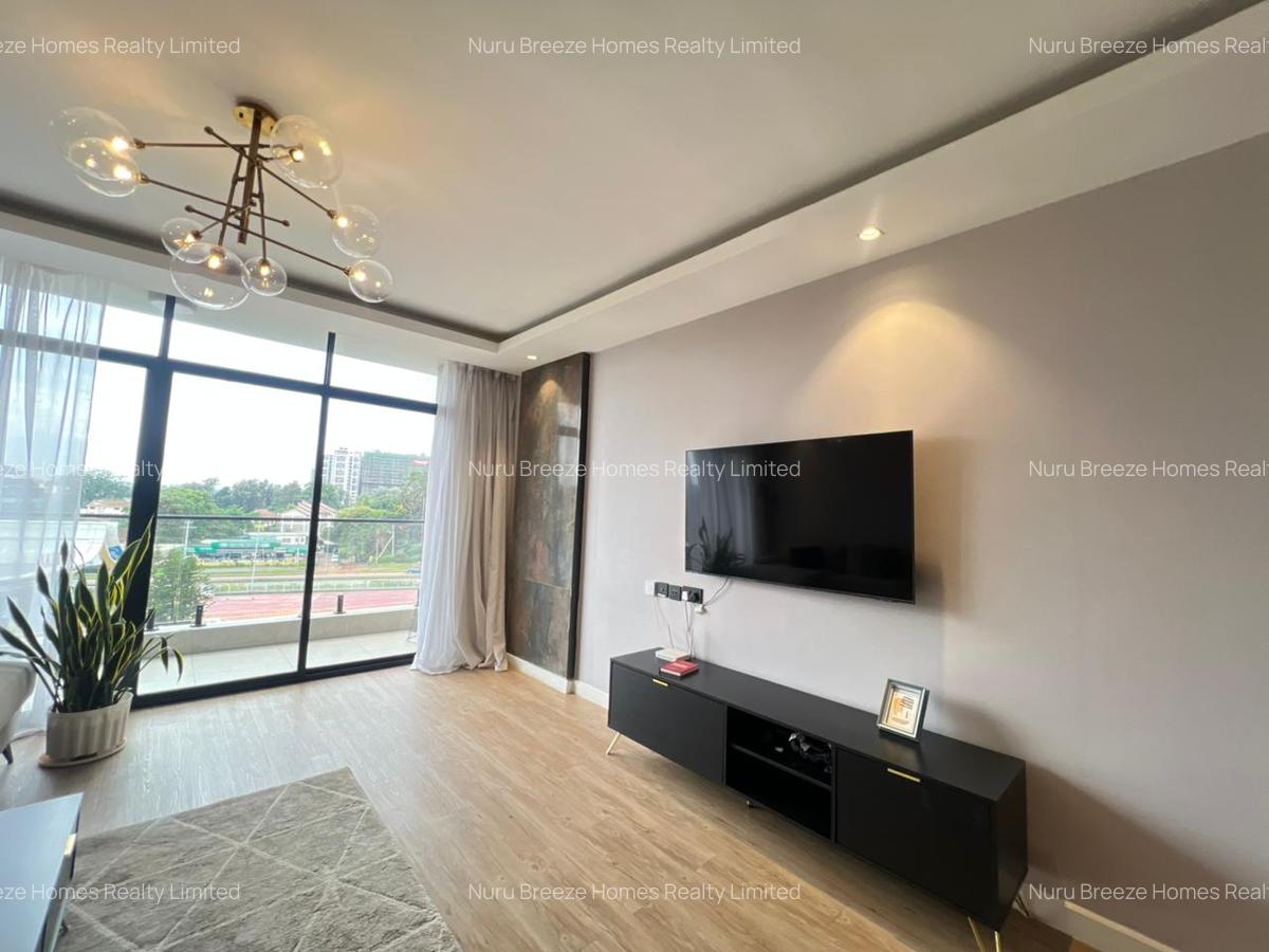 3 Bed Apartment with En Suite in Brookside - 9