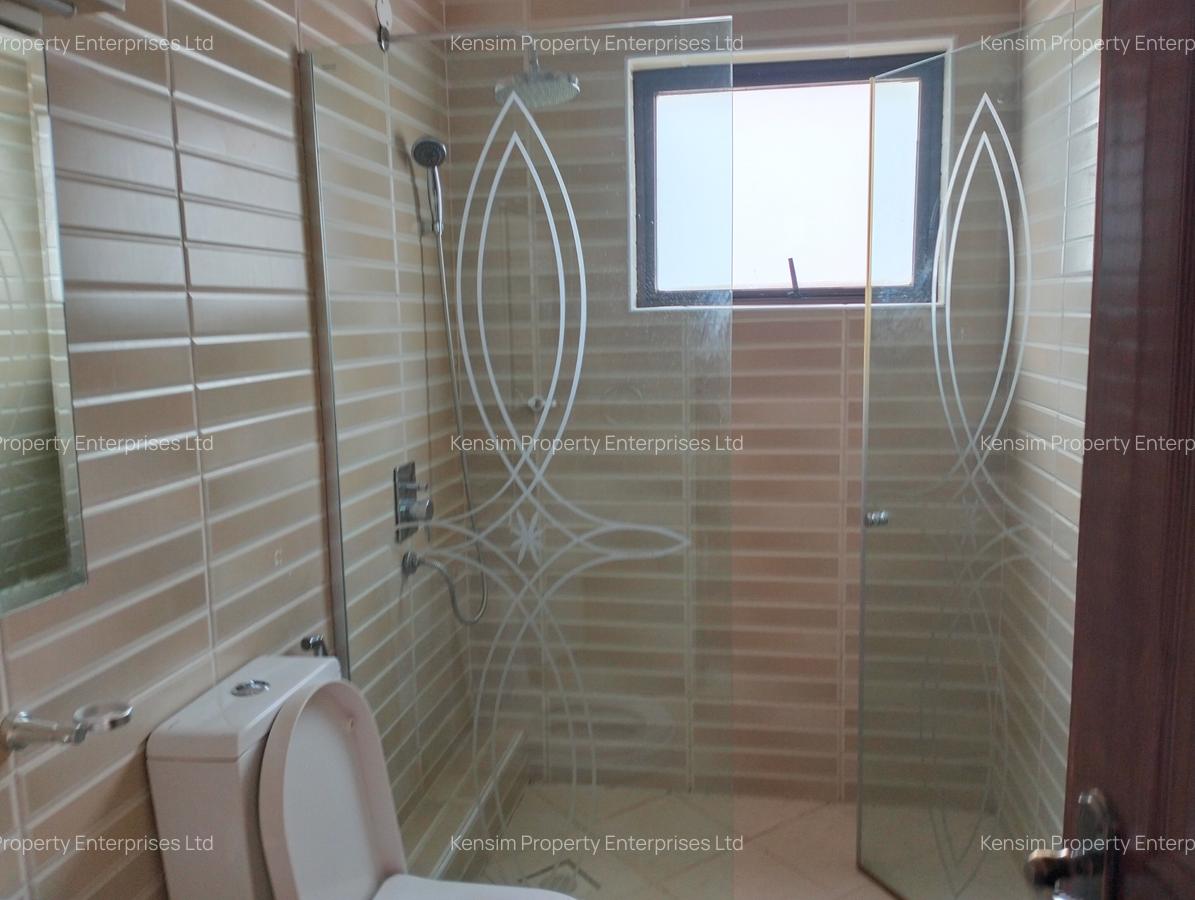 5 Bed Townhouse with En Suite in Westlands Area - 6