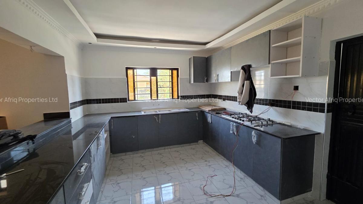4 Bed House with En Suite in Kitengela - 9