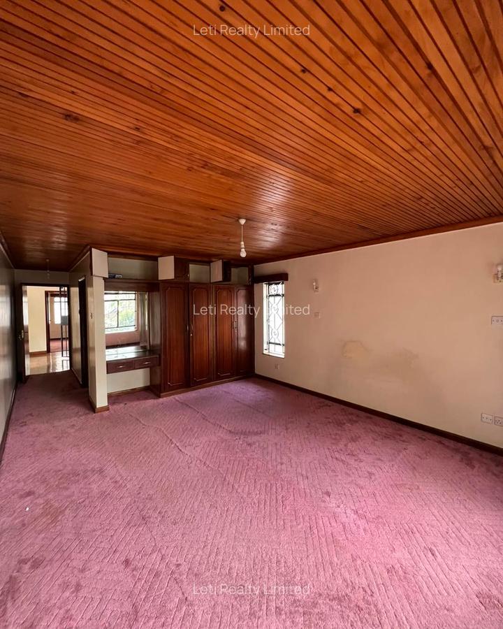 4 Bed Townhouse with En Suite in Lavington - 8