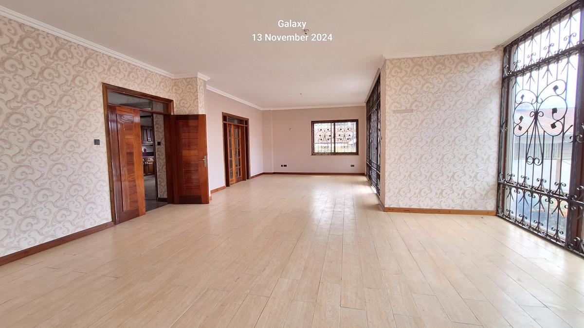 5 Bed Townhouse with En Suite at Convent Drive - 4