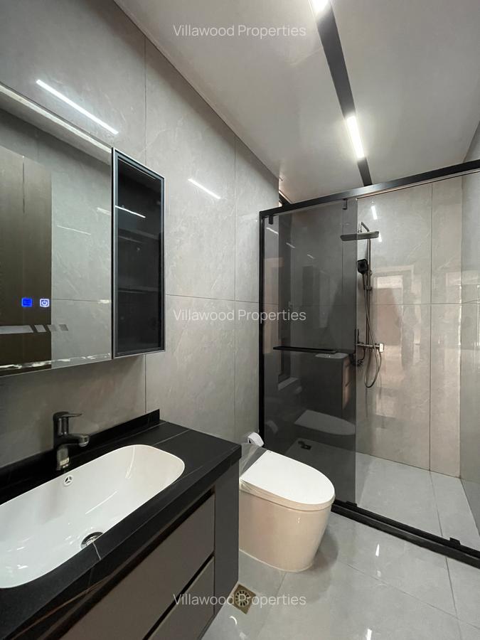 5 Bed Villa with En Suite in Lavington - 11