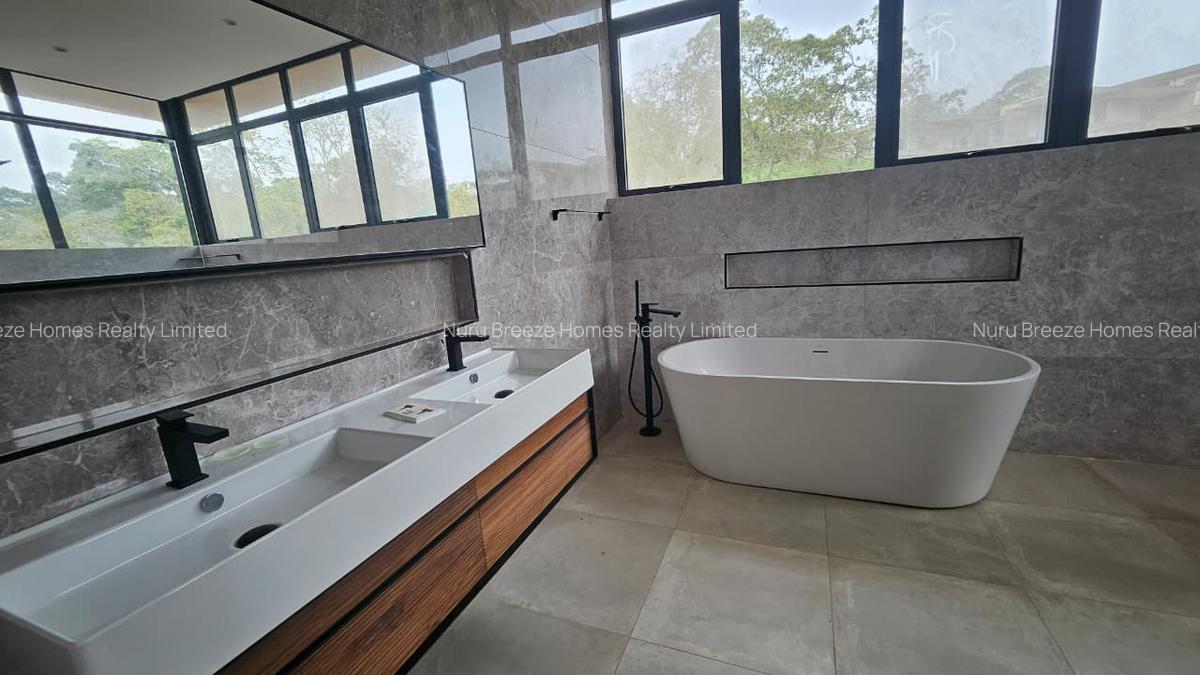 5 Bed House with En Suite in Nyari - 18