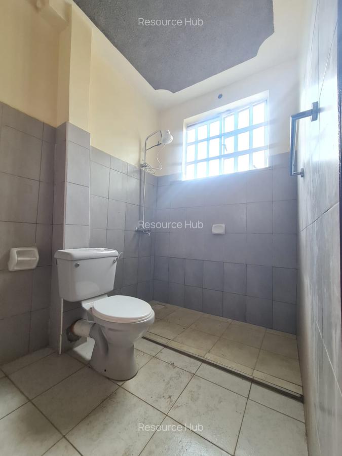 4 Bed House with En Suite at Bomas - 20