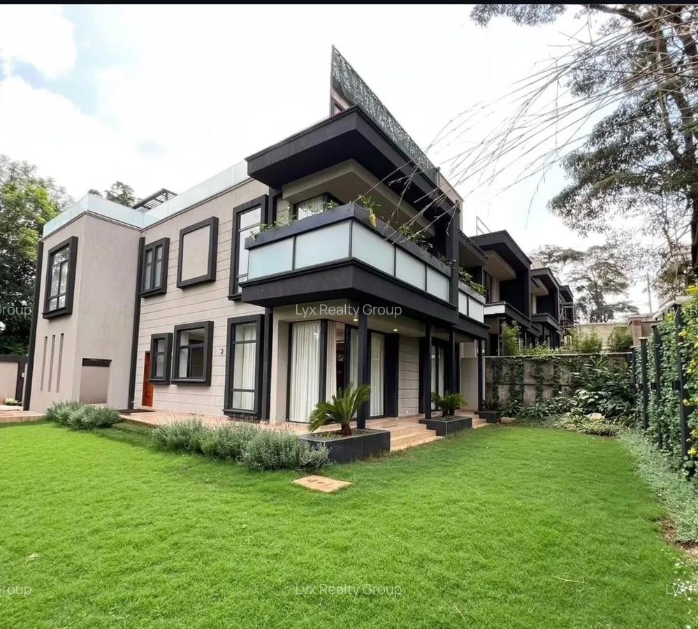 4 Bed Townhouse with En Suite in Westlands Area - 1