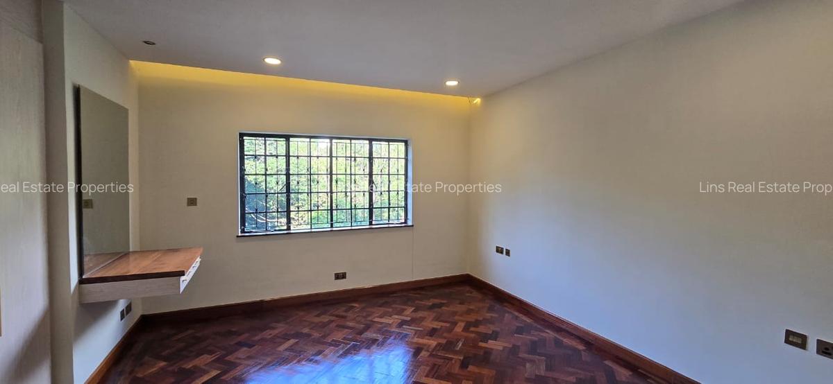 5 Bed House with En Suite in Kitisuru - 12