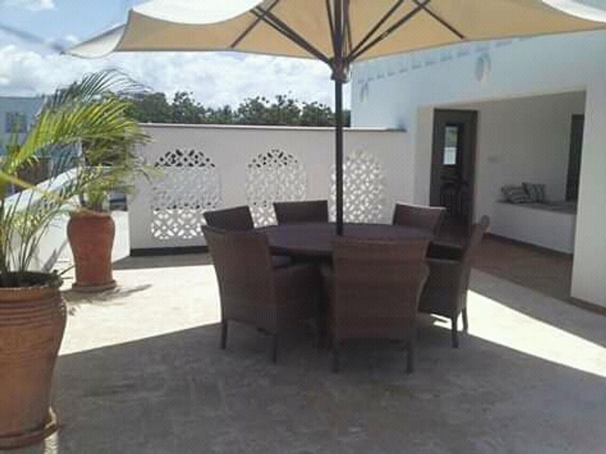 4 Bed Townhouse with En Suite at Nyali - 12