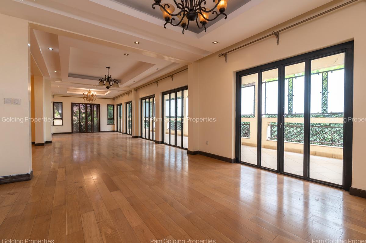 5 Bed Apartment at Riverside Drive - 1