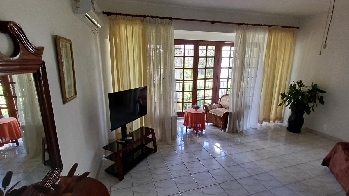 Serviced 1 Bed Apartment with En Suite at 2Nd Avenue Nyali - 14