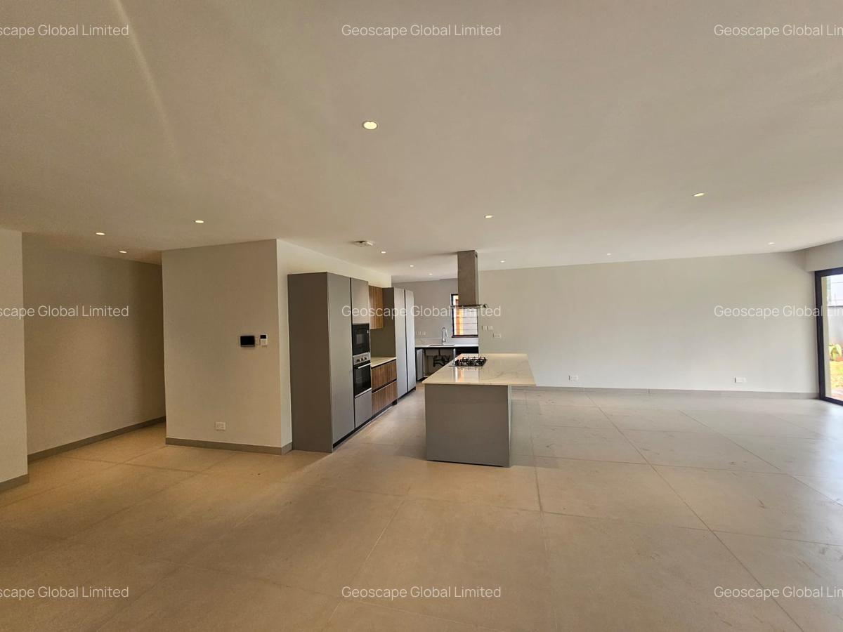 4 Bed House with En Suite in Loresho - 2