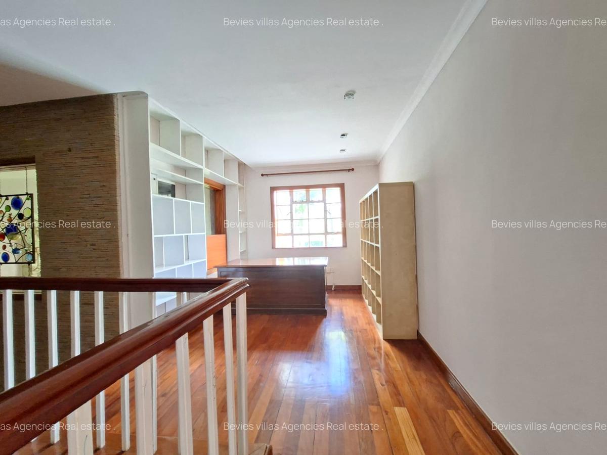 4 Bed House with En Suite at Runda - 17