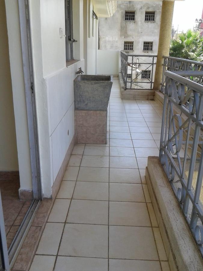3 Bed Apartment with En Suite in Kilimani - 16
