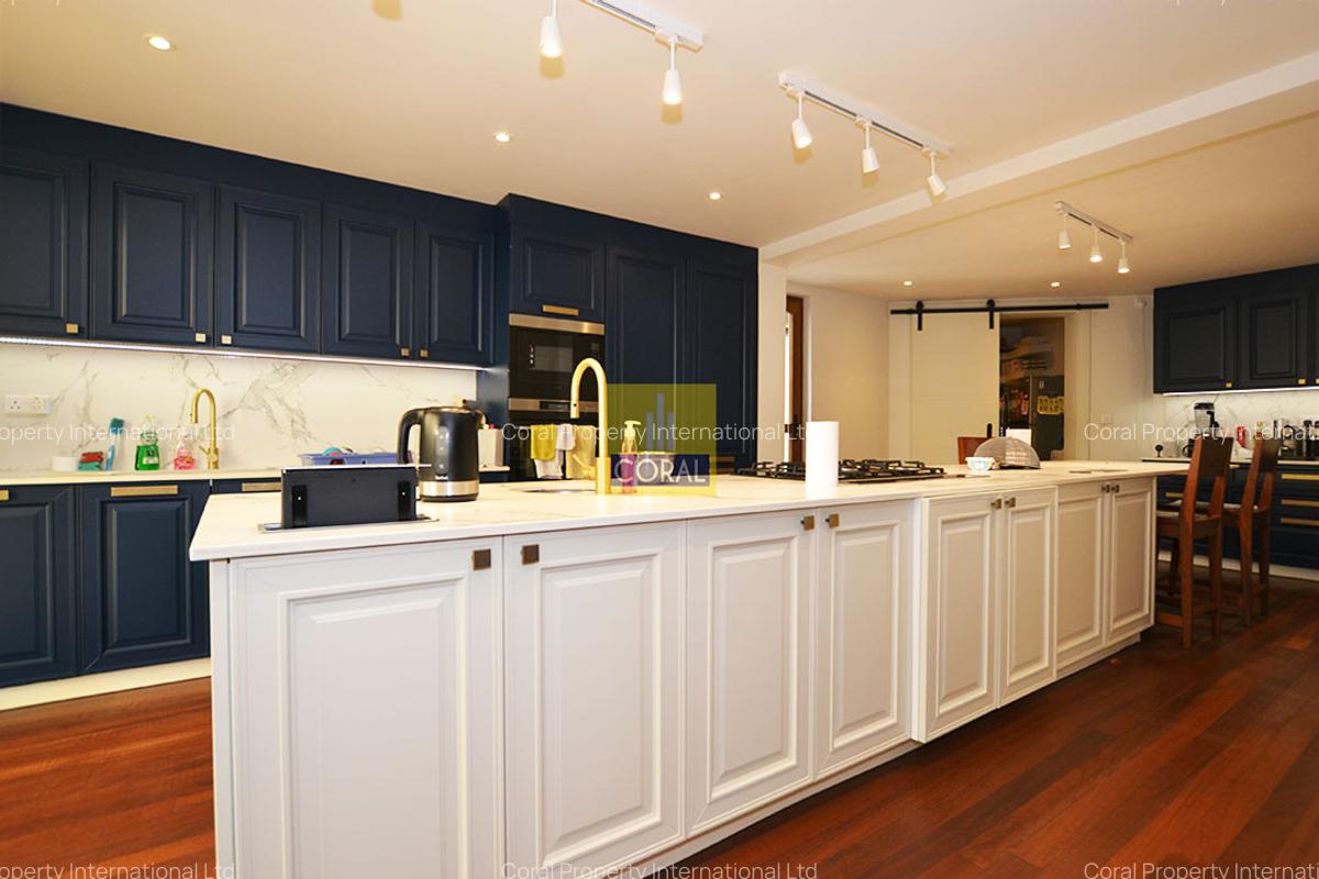 4 Bed House in Nyari - 11